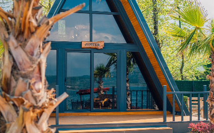 Sapanca Gölüne Sıfır Spa Havuzlu Saunalı Bungalov | İlan No: 0076